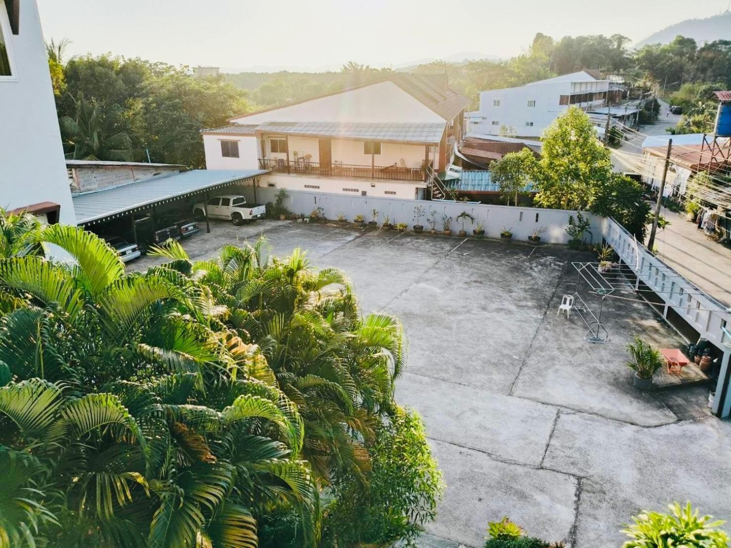 Aparthotel Siray House Phuket Exterior foto