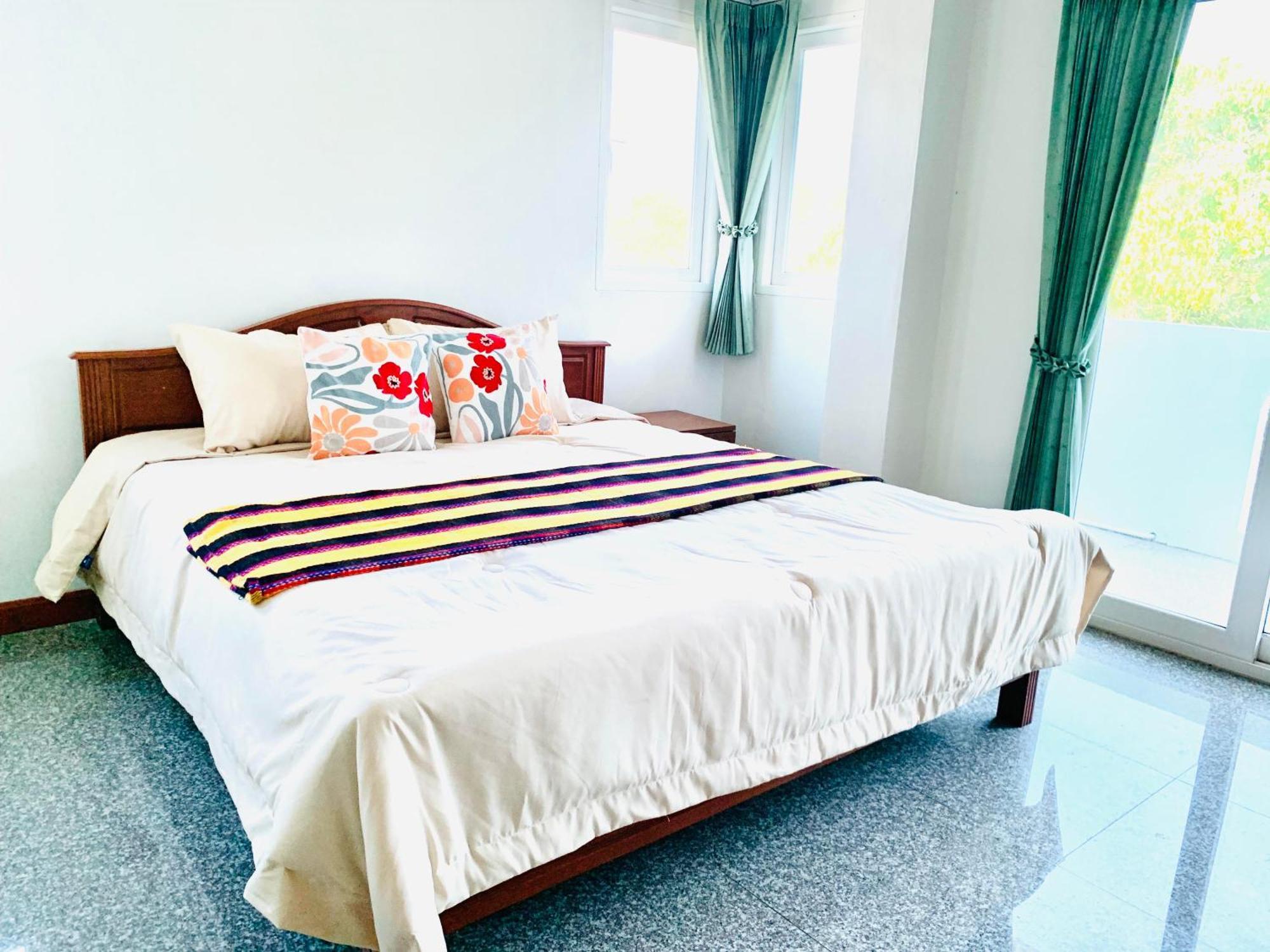 Aparthotel Siray House Phuket Exterior foto